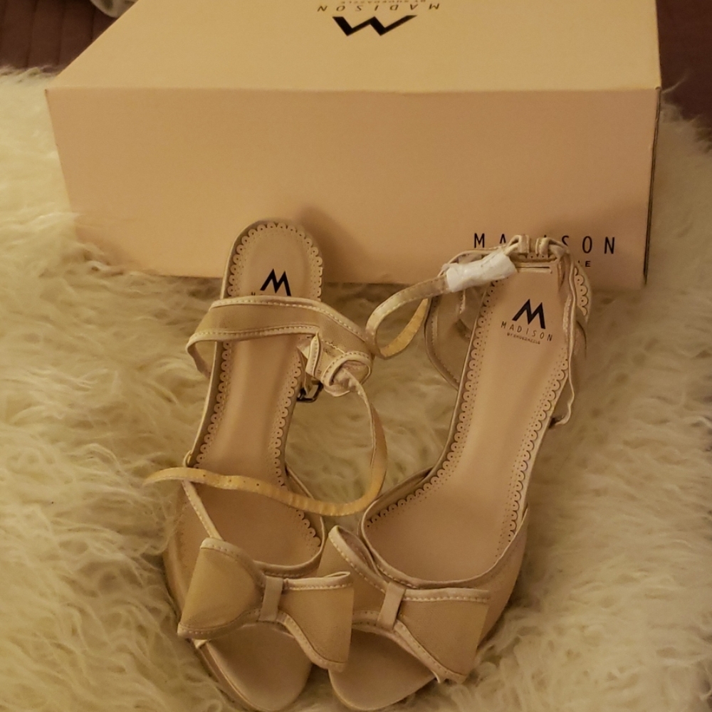 Nude heels